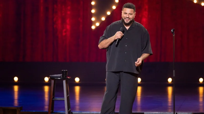 Mo Amer: Thế Giới Hung Bạo Mo Amer: Thế Giới Hung Bạo